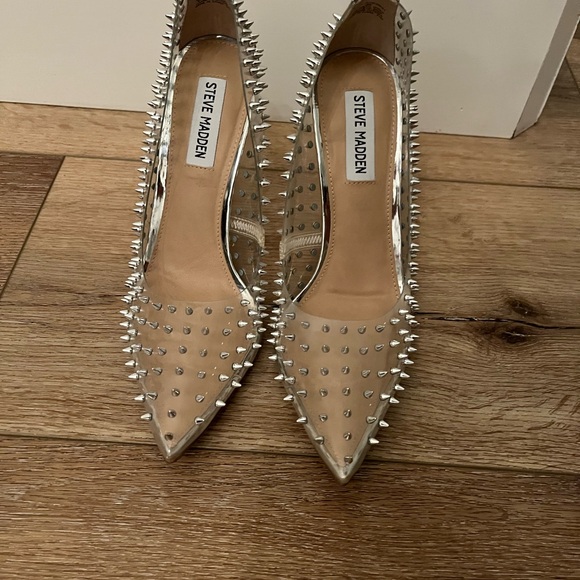 Steve Madden Silver Studded Heels - Picture 1 of 4